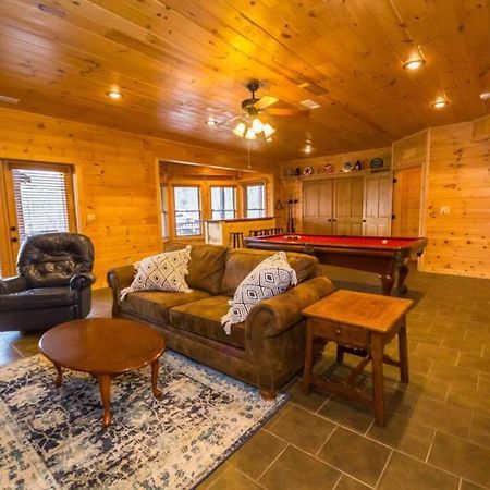 Christmas Lodge-Secluded Near Downtown Blue Ridge Buitenkant foto