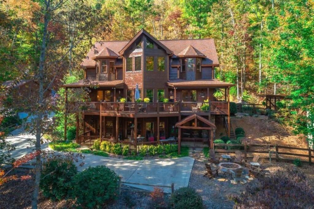Christmas Lodge-Secluded Near Downtown Blue Ridge Buitenkant foto
