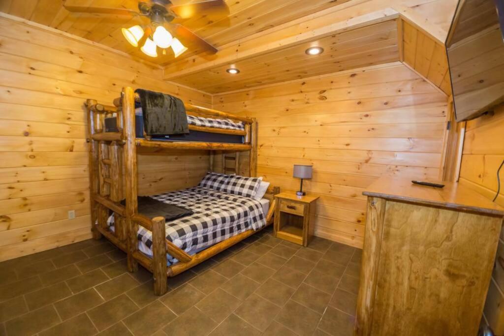 Christmas Lodge-Secluded Near Downtown Blue Ridge Buitenkant foto