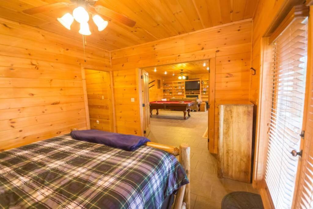 Christmas Lodge-Secluded Near Downtown Blue Ridge Buitenkant foto