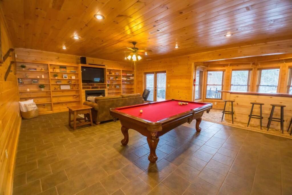 Christmas Lodge-Secluded Near Downtown Blue Ridge Buitenkant foto