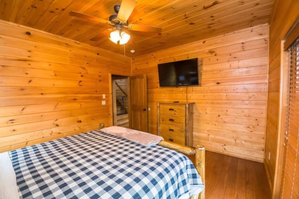 Christmas Lodge-Secluded Near Downtown Blue Ridge Buitenkant foto